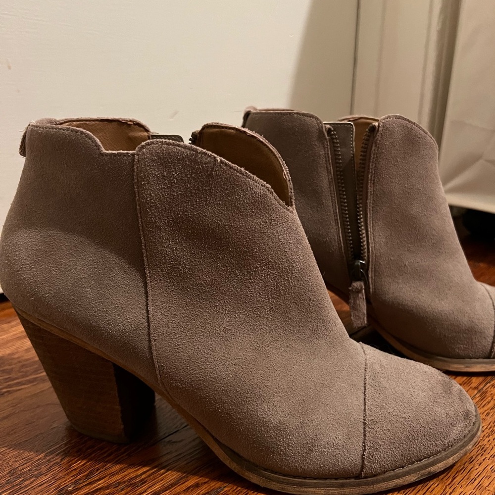 Used - Susina Booties - - Picture 2 of 4